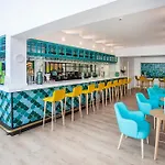 Отель Mandi Golf Плая-де-лас-Америкас