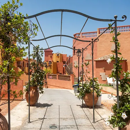 فندق Mandi Golf 4*