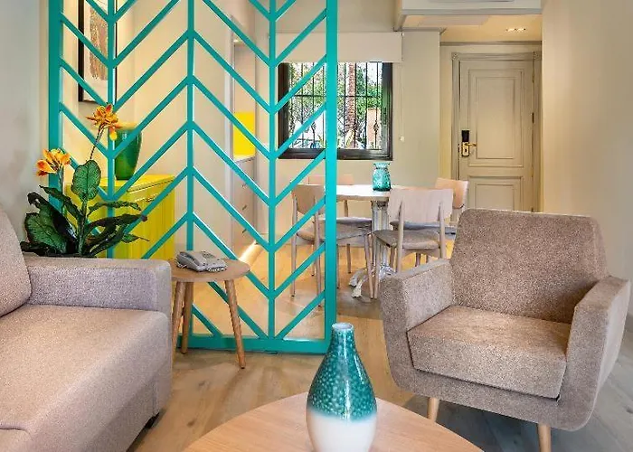 Mandi Golf فندق 4*